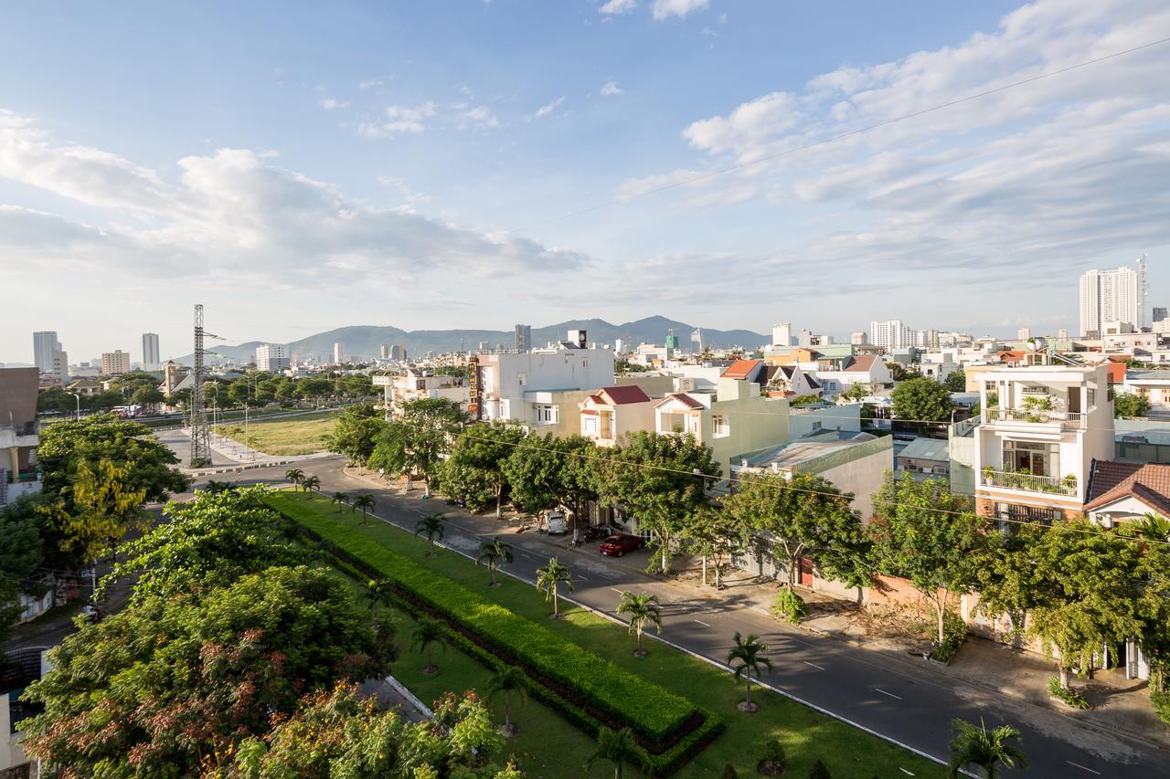 Cali Night Hotel Da Nang Exterior foto